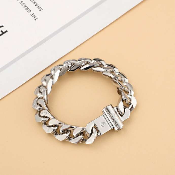 Picture of LV Bracelet _SKULVbracelet12292411453